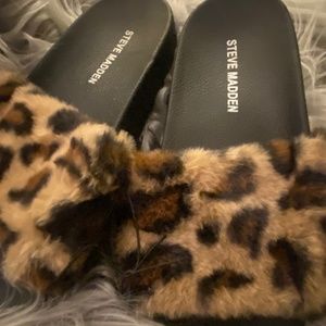 Steve Madden fur slippers